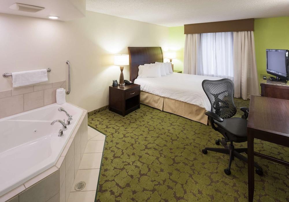 Hilton Garden Inn Merrillville Buitenkant foto